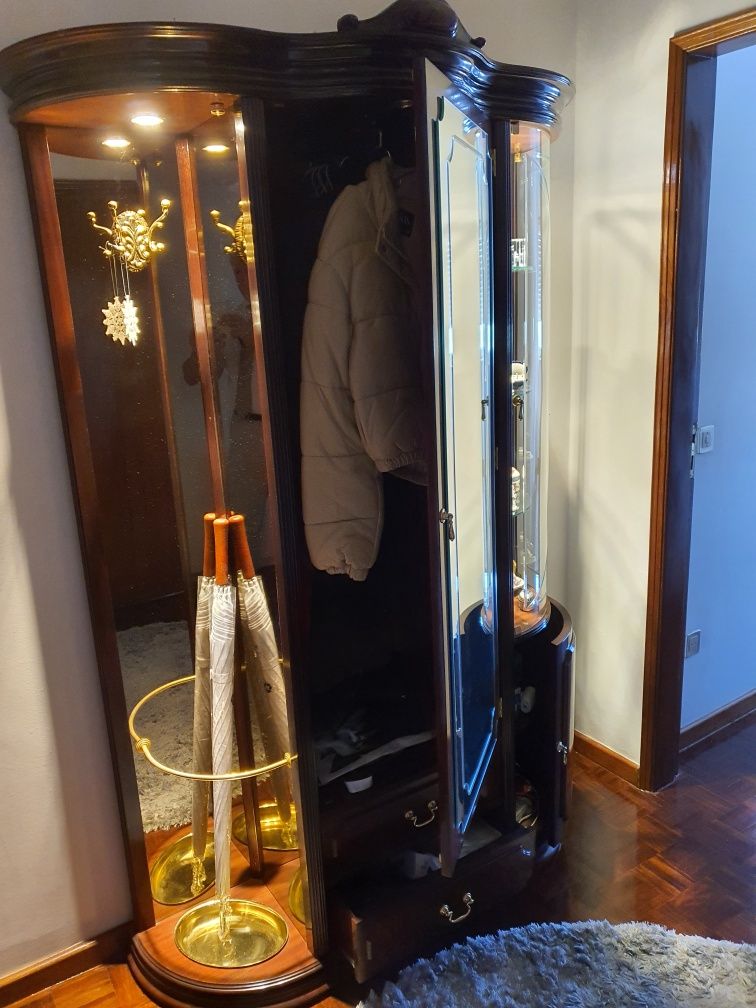 Móvel Chapeleiro Guarda roupa e Cristaleira