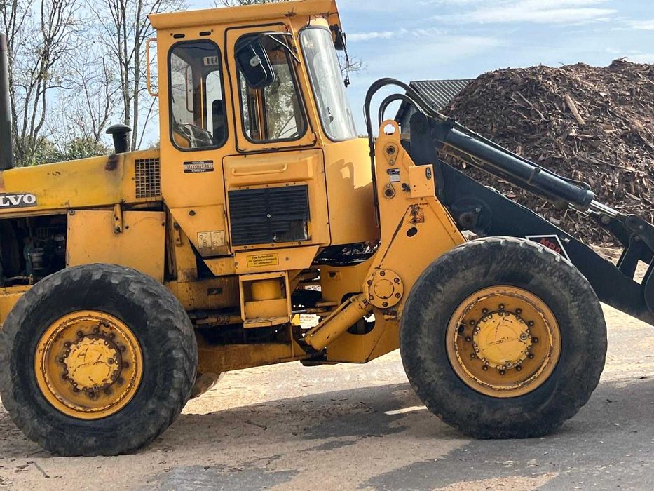 Ładowarka łamana kołowa Volvo BM 4300 B wysoki wysyp!