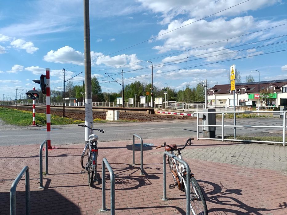 Działka budowlano usługowa blisko PKP 12 km od Warszawy