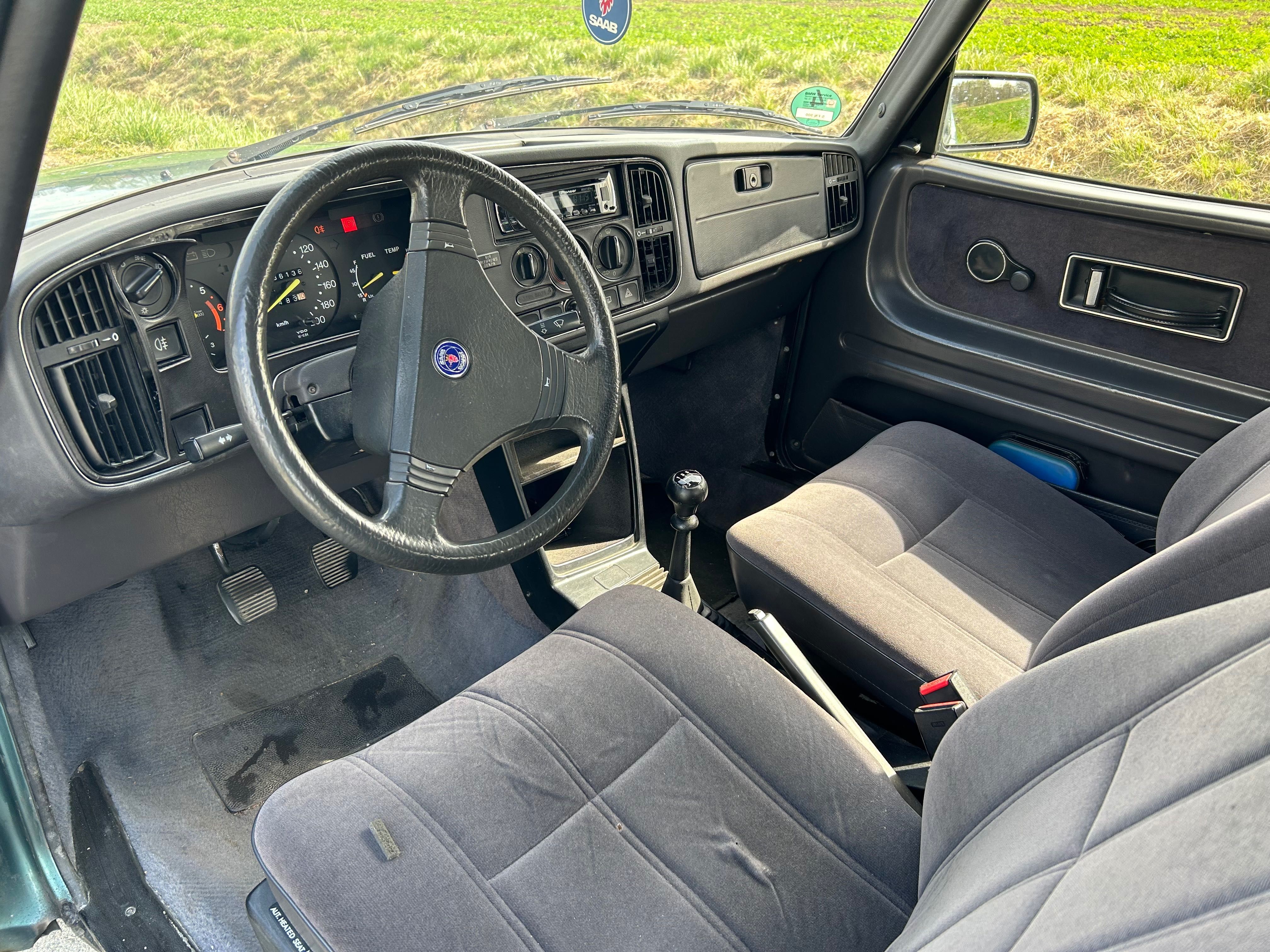 Saab 900 2.0i 1989r. - klasyk