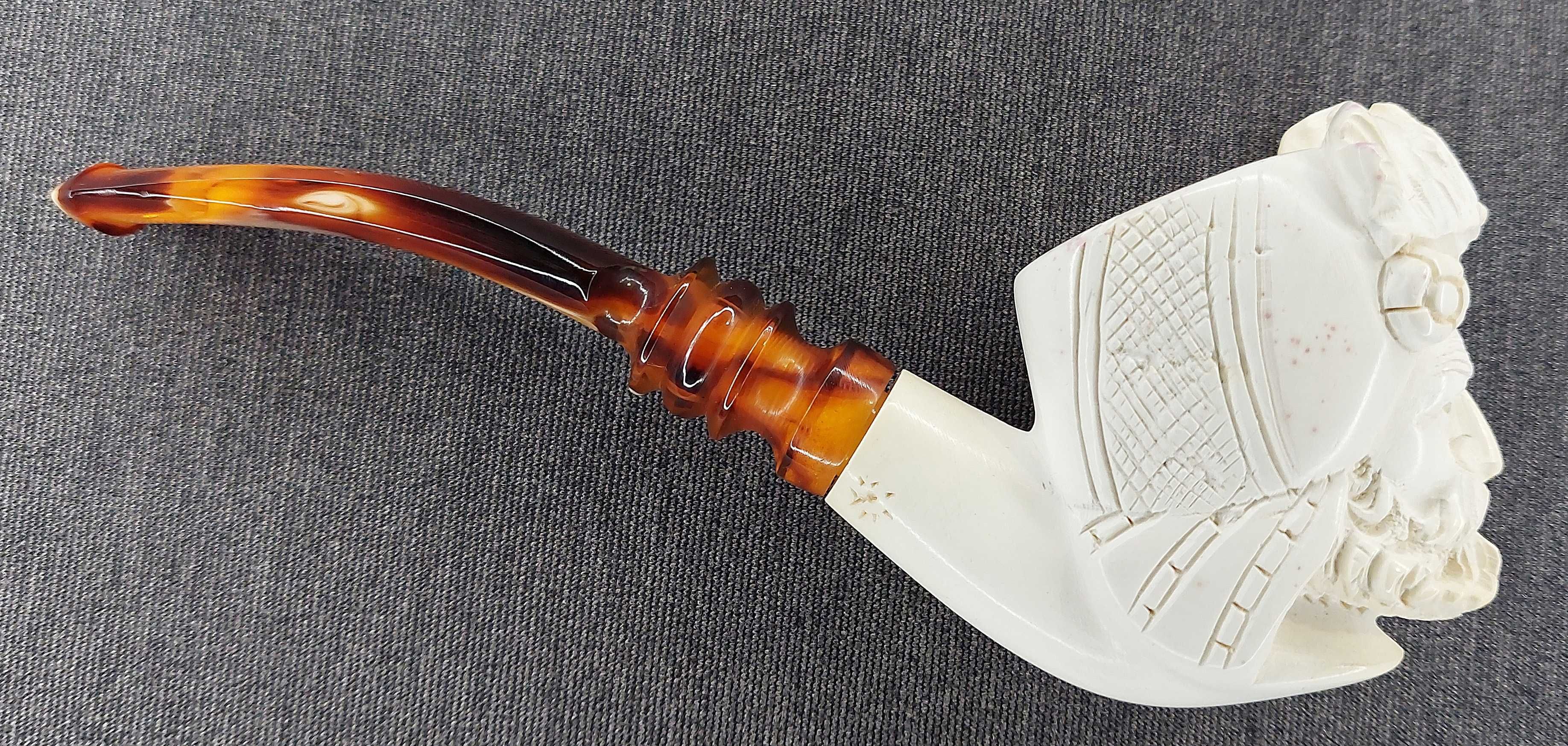 Nieużywana fajka z pianki morskiej (Meerschaum)