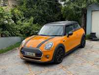 Mini Cooper F56 - volante à Direita