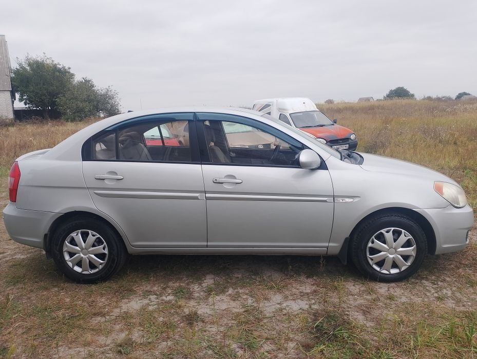 Hyundai accent 2010 газ/бензин