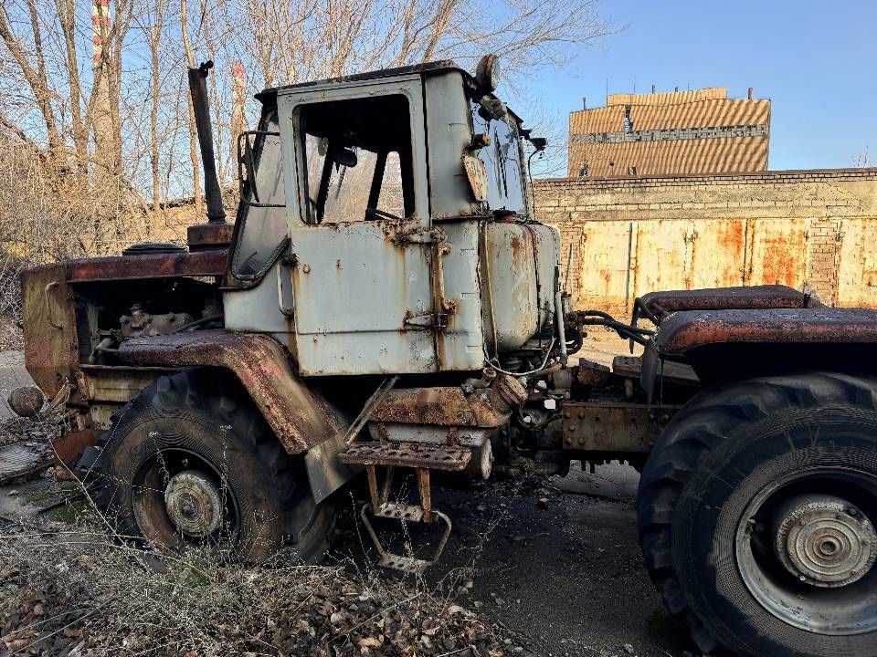 Трактор т-150 на запчастини