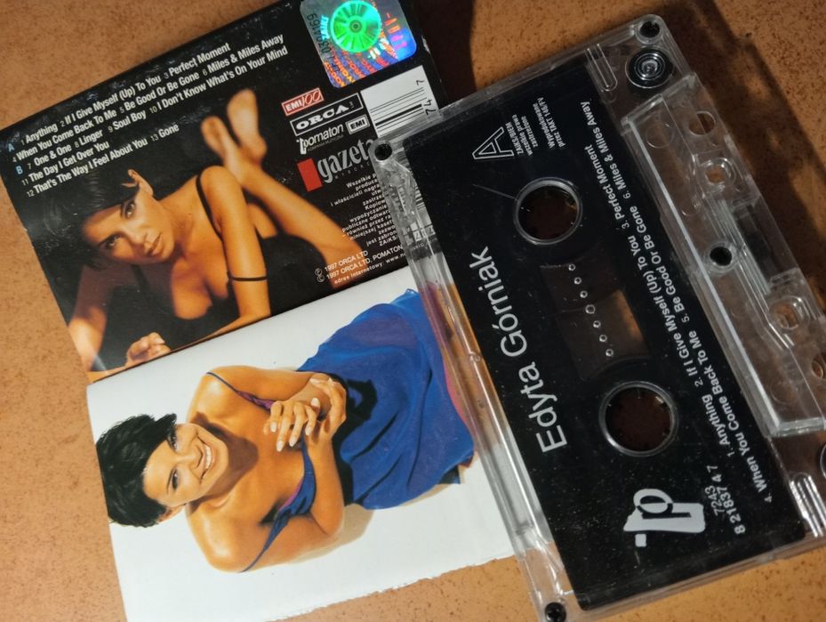 Dwie kasety magnetofonowe