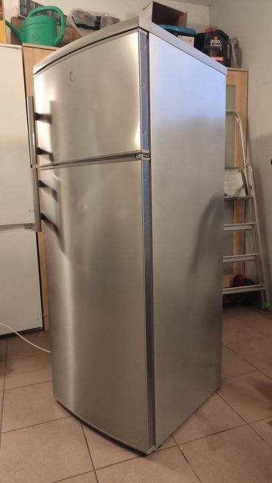 Lodówka Electrolux EJ2302A0X2 używana