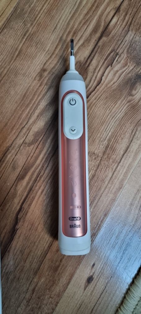 Sczoteczka Oral-B BRAUN