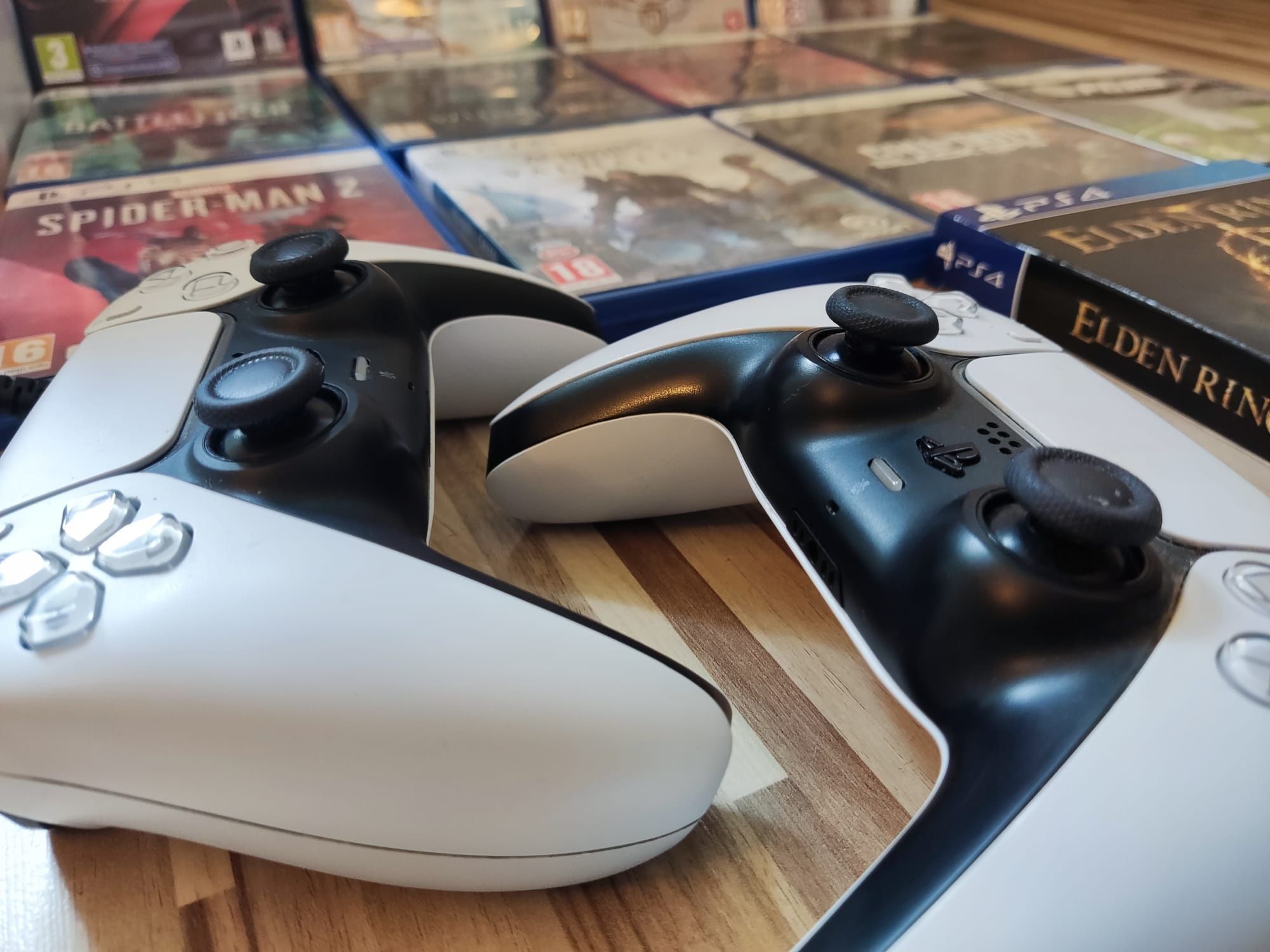 PlayStation 5 ps5 z napędem na płyty spiderman 2 call fc25 assassin