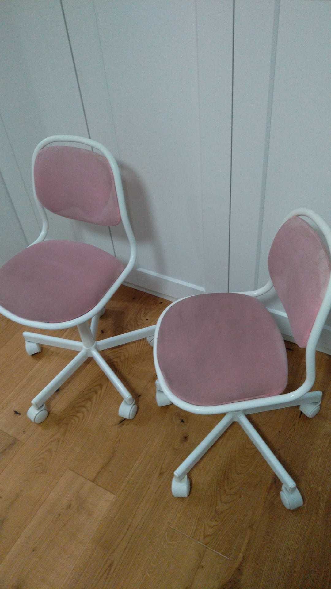 Krzesła-Fotele biurkowe dziecięce Cena za dwie sztuki