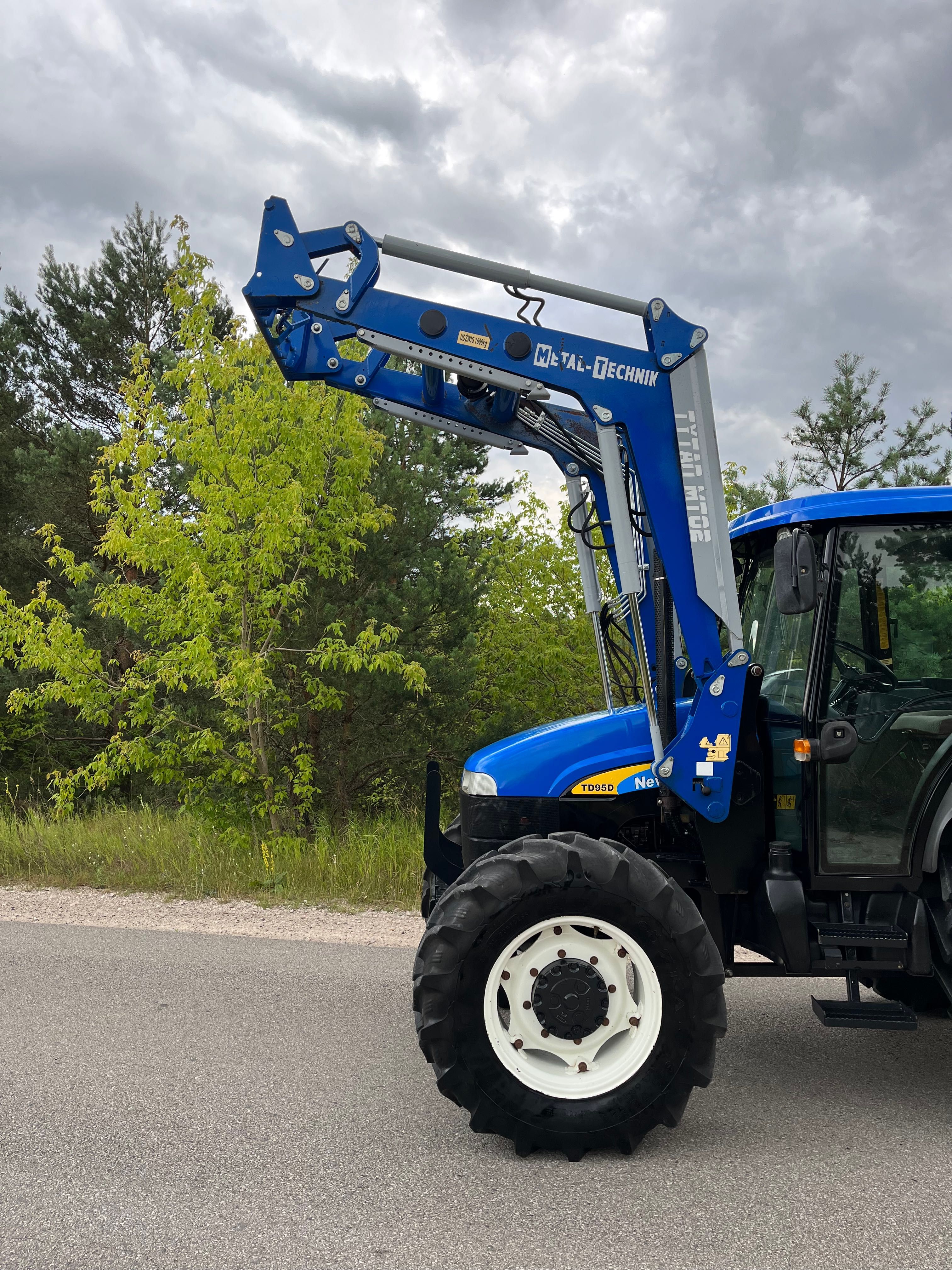 New Holland TD 95
