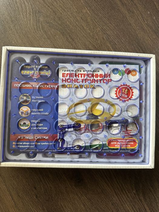 Електронний конструктор Znatok