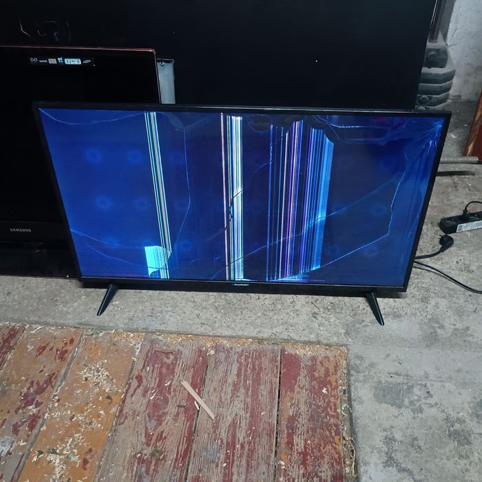 Telewizor Baldpunkt bs43f2012 uszkodzony