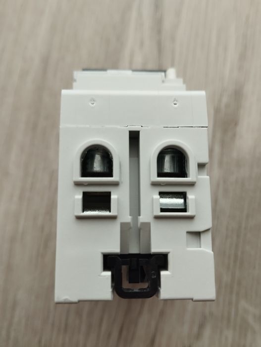 Диф автомат ABB201LC20A30..АВВ DS941-AC C16