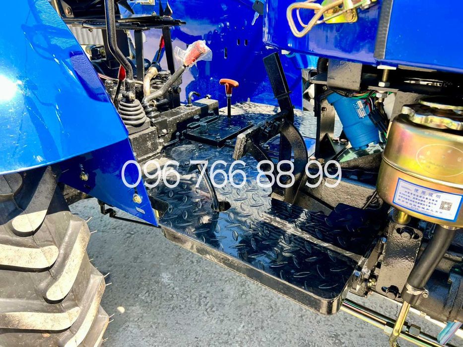 В наявності Трактор Синтай ХТ 244L XINGTAI  BULAT Новий