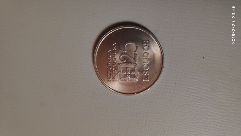 Moeda de 25 escudos de 1980