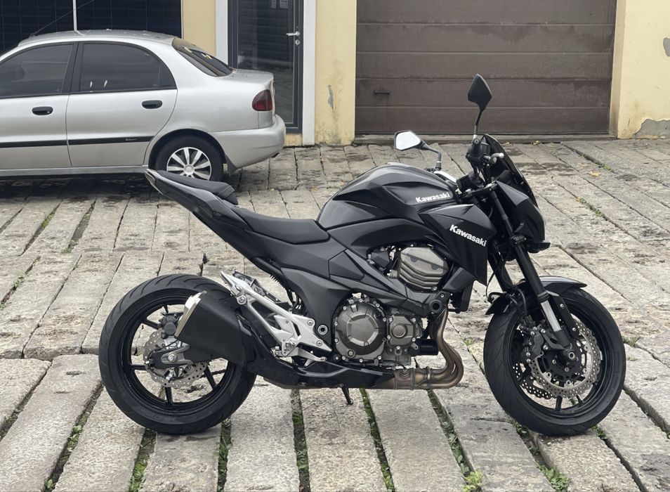 Kawasaki z800.