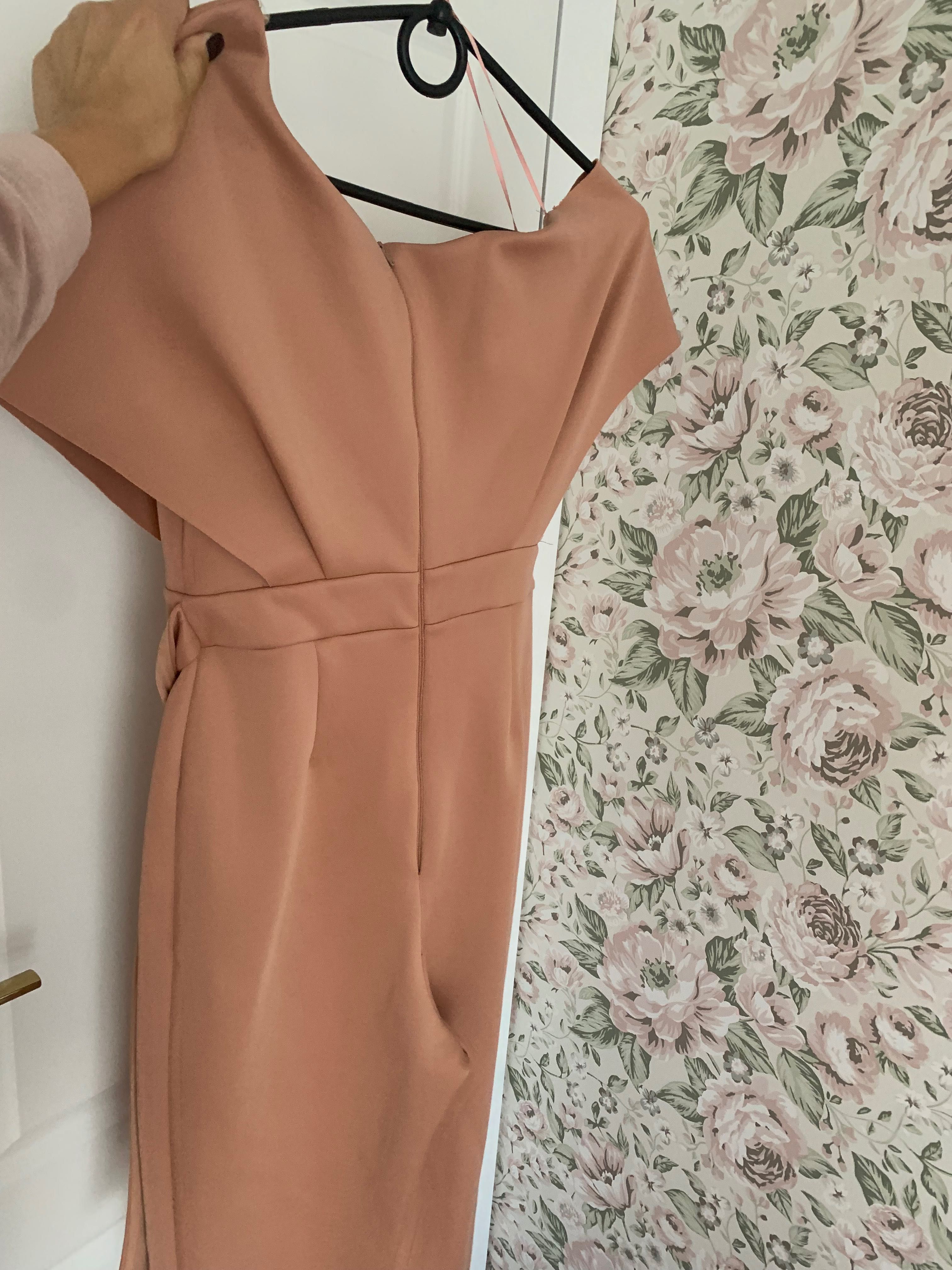 Kombinezon Asos rozmiar 40
