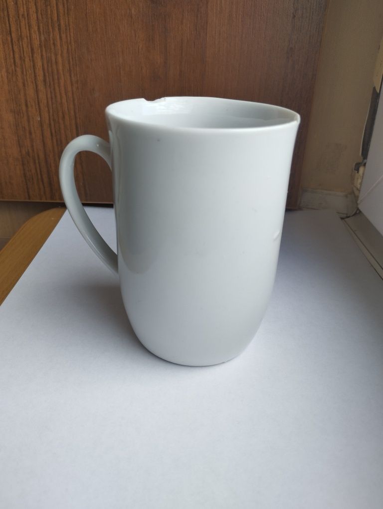 Chodzież biały porcelanowy kubek vintage PRL retro