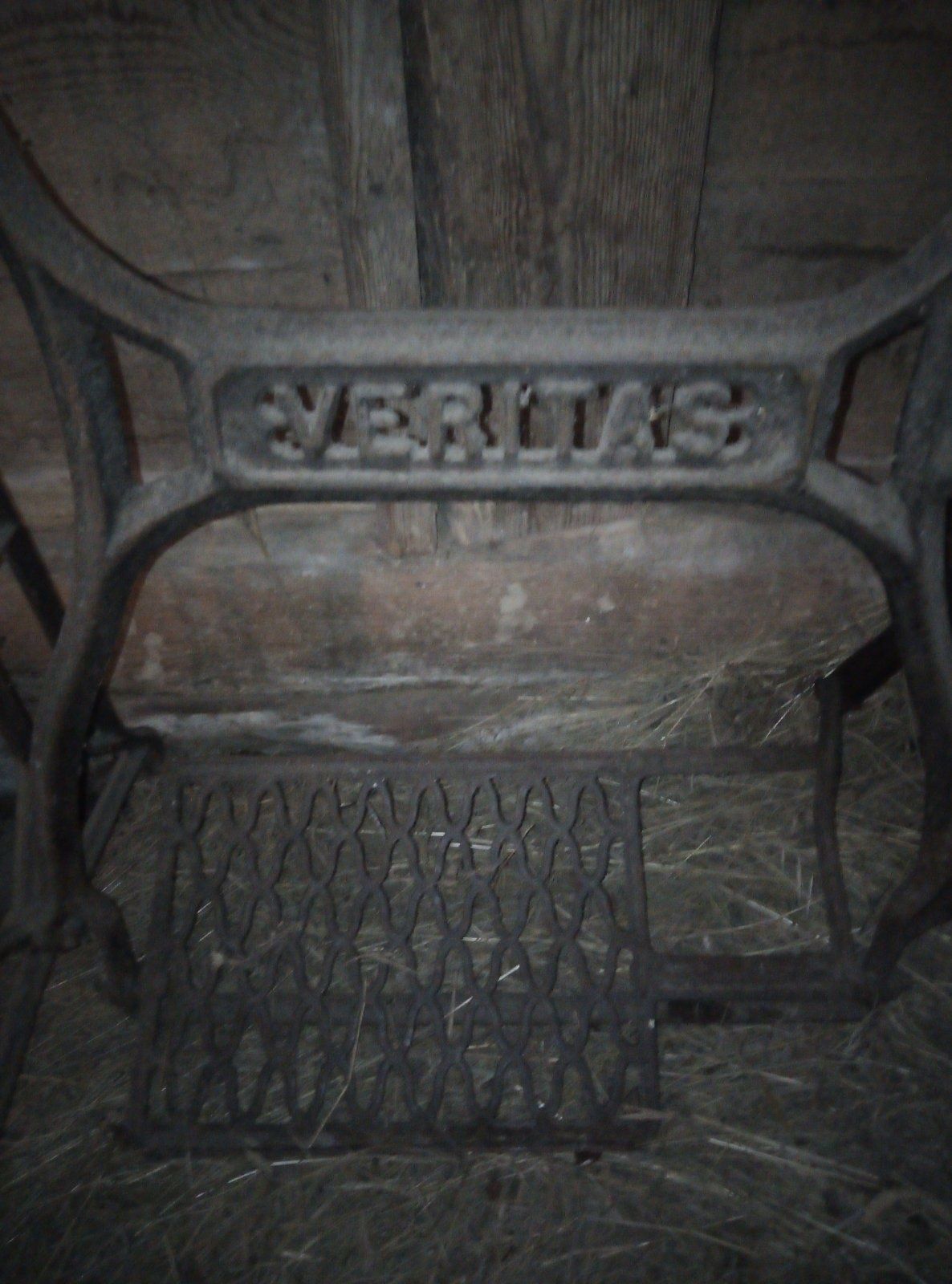 Швейна машинка Veritas Верітас