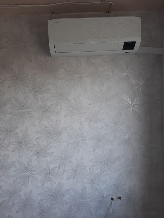 Закладка магистралей для кондиціонерів.Машинна штукатурка Київ область