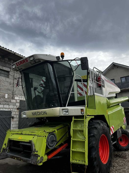 Claas Medion 330