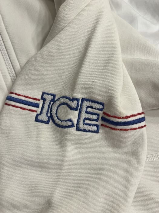 Мужской костюм Iceberg