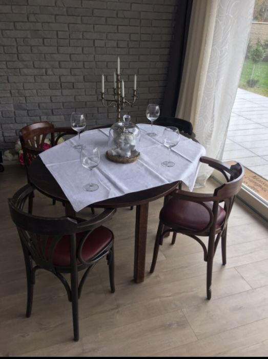 Stół okrągły z krzesłami antyk rozkładany