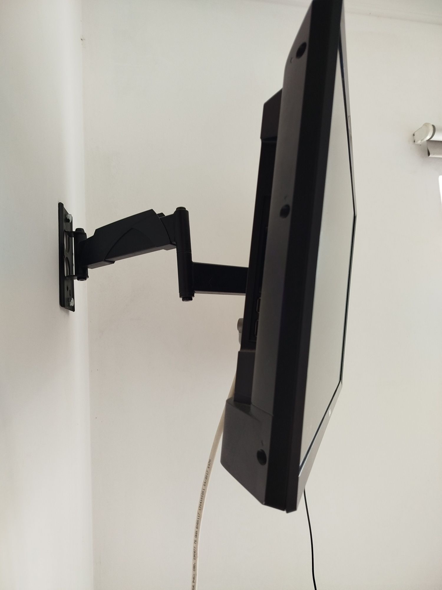 TV LG - 28MT42VF
