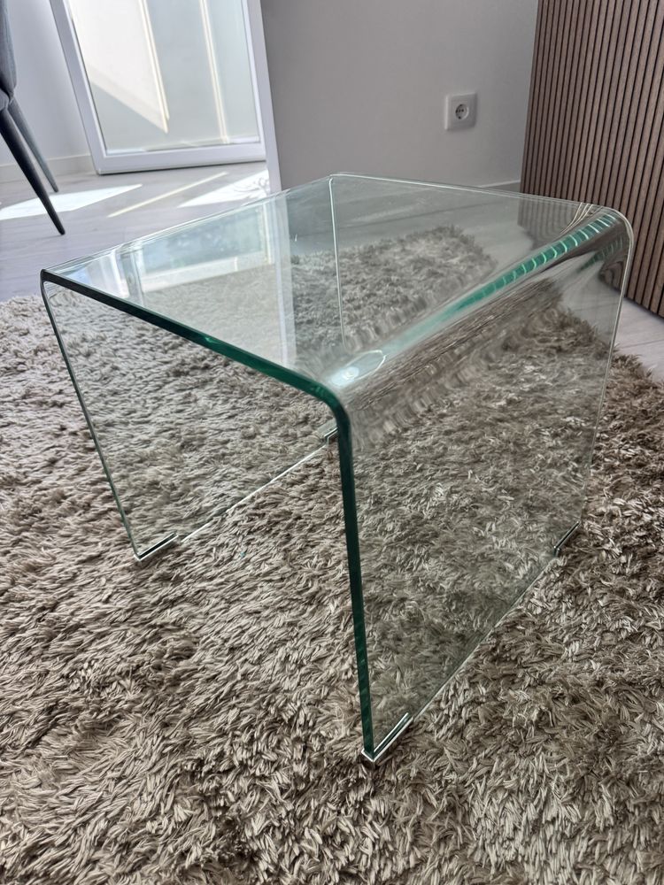 Mesa Auxiliar de Vidro Shiny