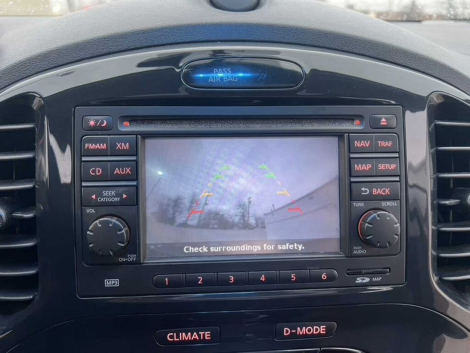 Nissan Juke SV      2013