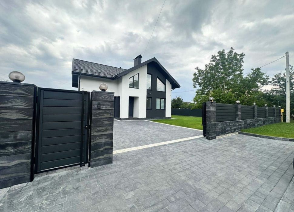 Продам будинок 5хв від міста с.Крихівці