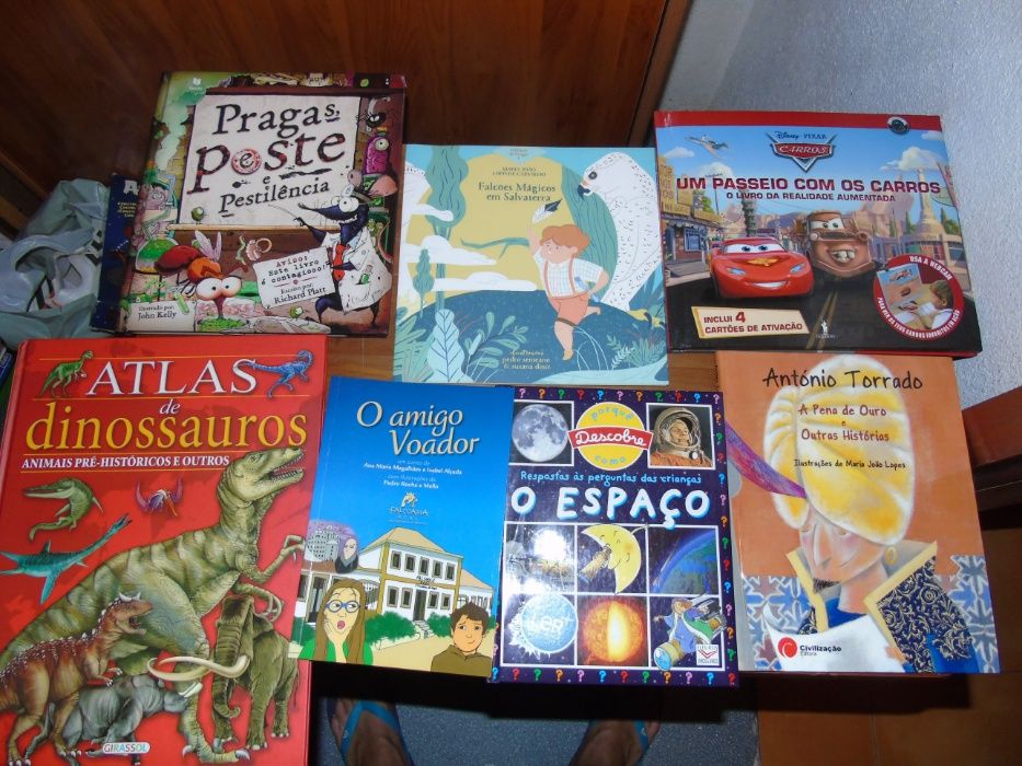 Muitos livros infantis e juvenis (A-K)