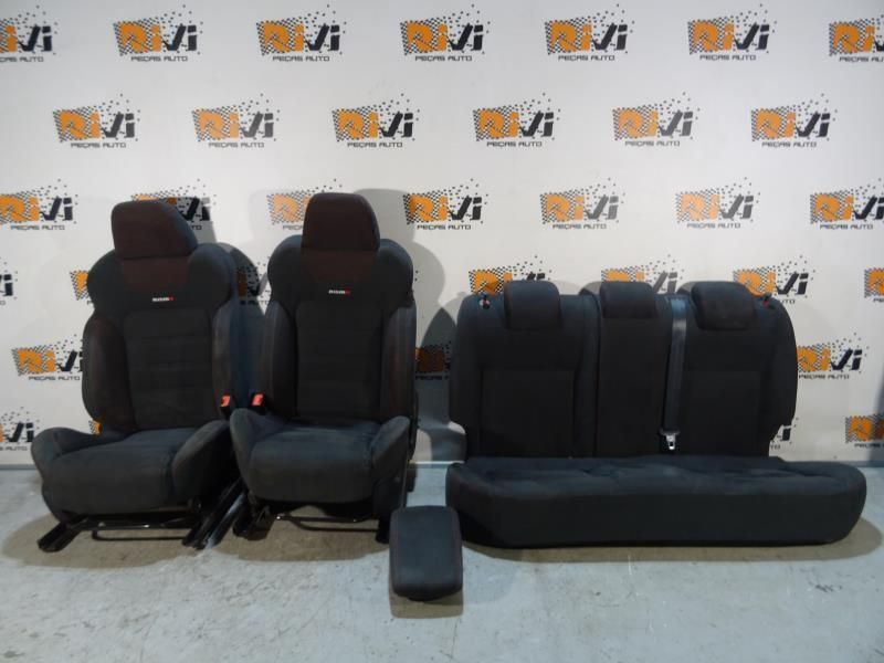Bancos Nissan Juke F15 Nismo