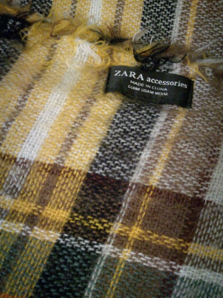 Zara duża chusta w kratę
