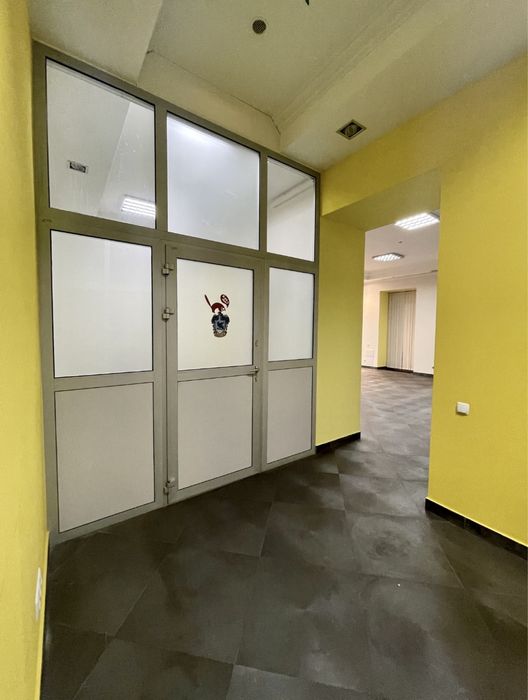 Аренда центр  ул Алчевских магазин , банк , почта , и .д Без комисии