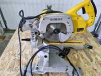 Piła ukosowa ukośnica DeWALT DW707 moc 1200W