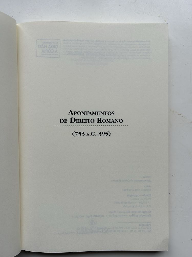 Livro resumido de Direito Romano.