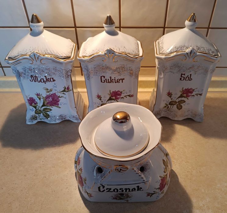 Porcelana Komplet 4 dużych pojemników róża złota Chodzież PRL