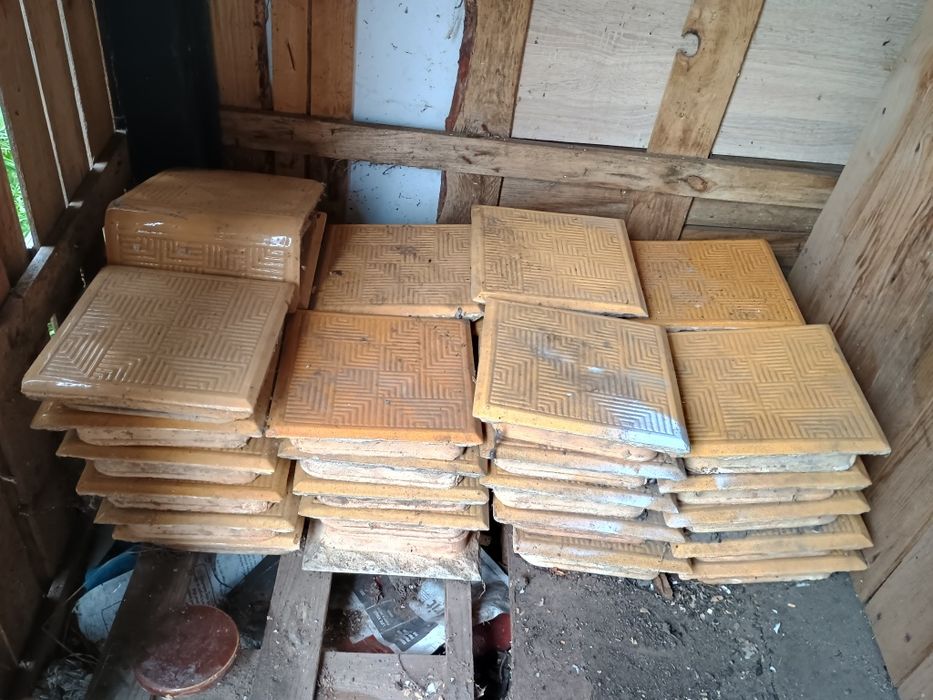 Kafle z pieca kaflowego