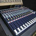 Mesa de Mistura Soundcraft EFX12 Lexicon
