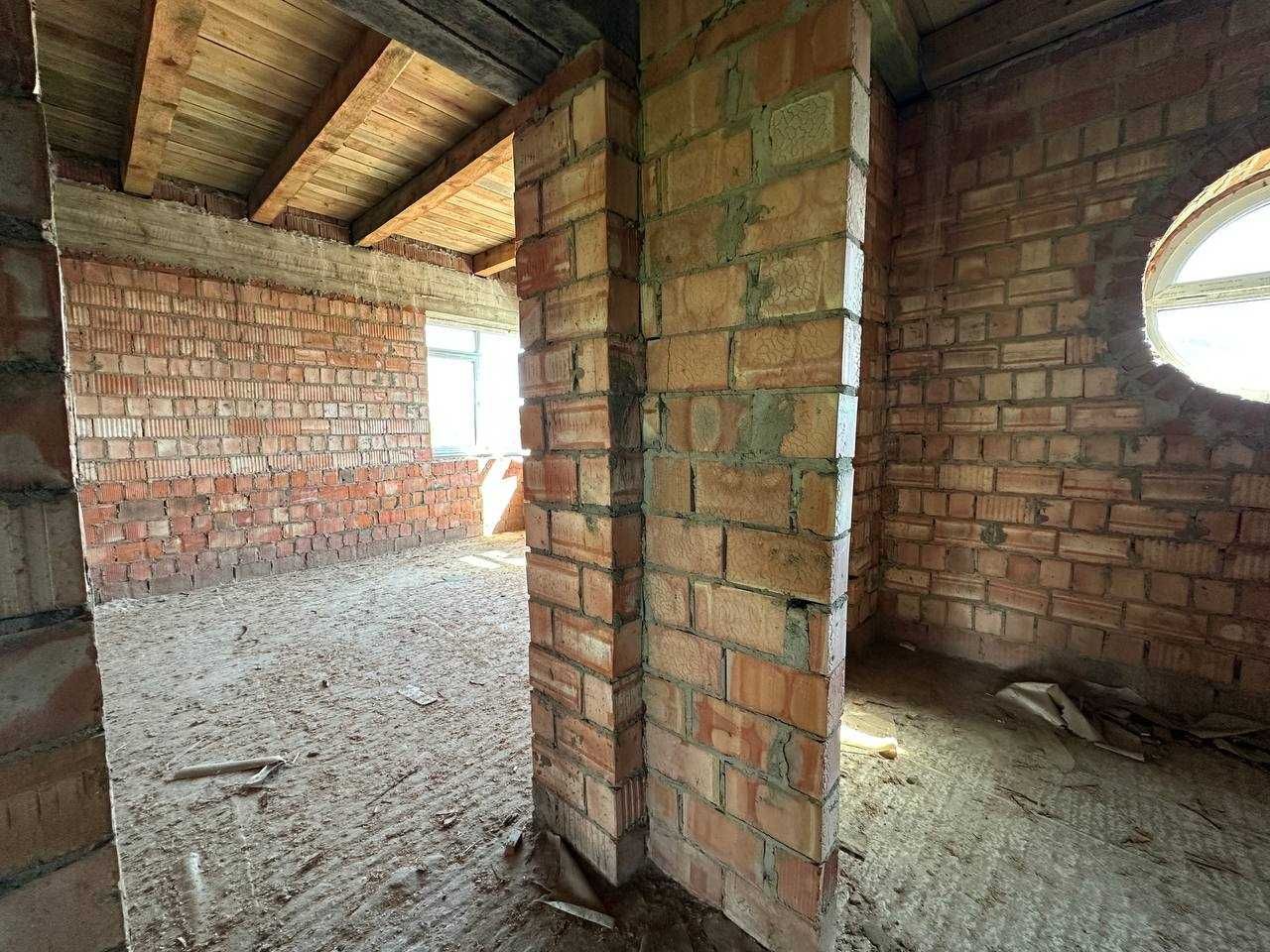 Котедж в с.Солонці "Козирна Вісімка"