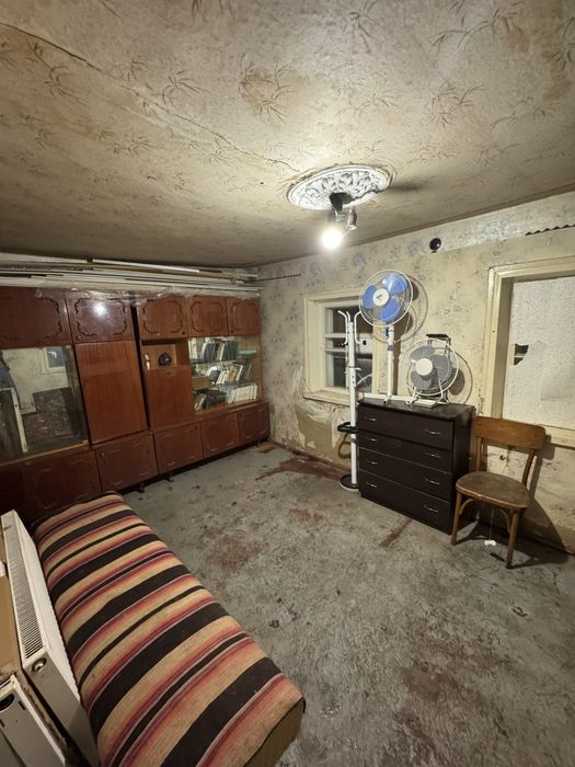 Продаж будинку Підгороднє