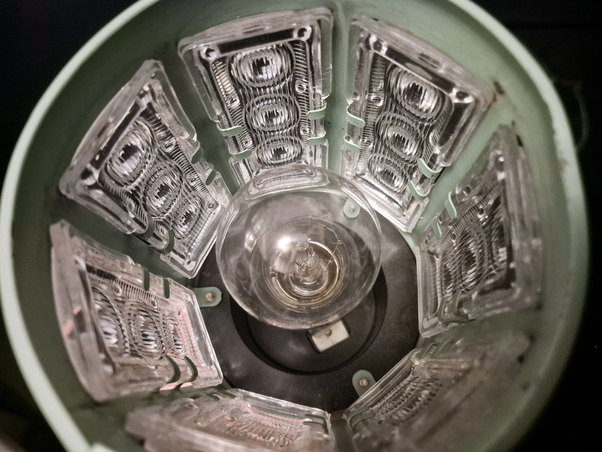 Lampka nocna vintage PRL lata 60/70. sprawna, zielona