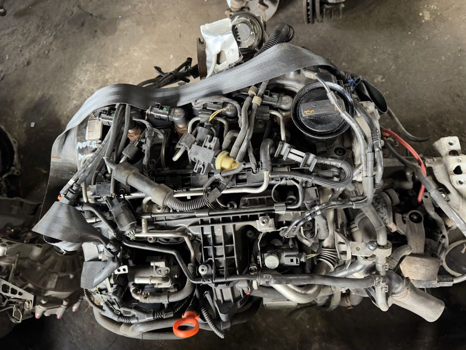 Мотор 1.6TDI пассат б6 гольф 6 шкода а5 cay cayc 77kw двигатель 1.6тді