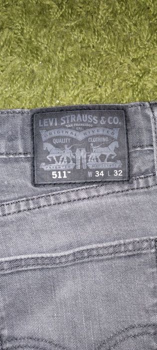 Джинси Levi's, оригінал 
Стан 12/10
Джинси оригінал вдів