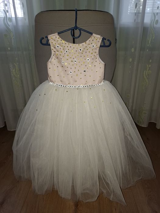 Святкова сукня для принцеси