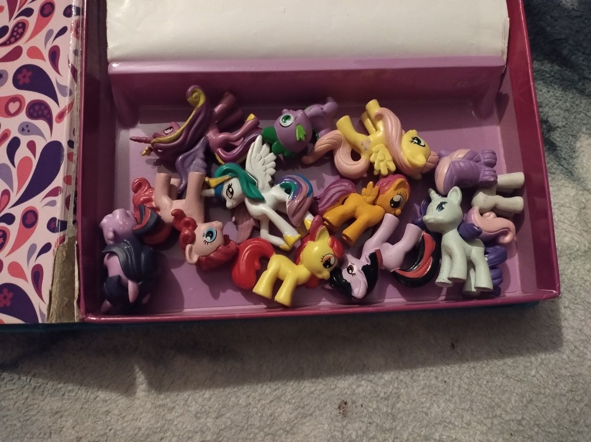 Książka my little pony moc zabawy z planszą