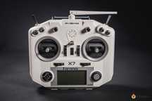 Новий taranis QX7