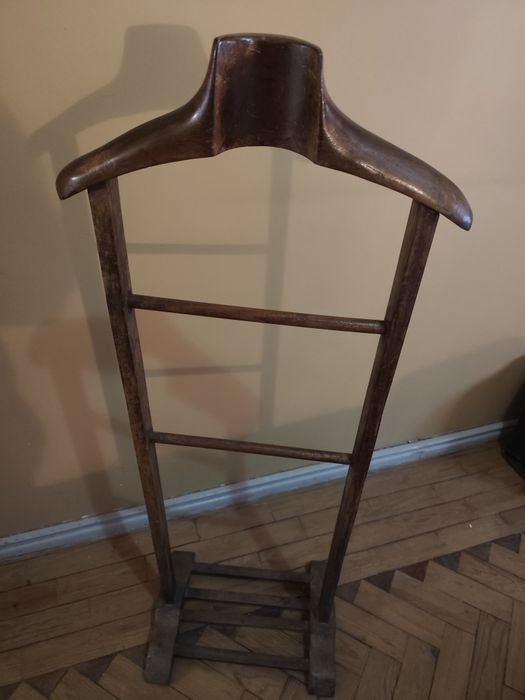 Cabide  de pé em madeira estilo anos 60