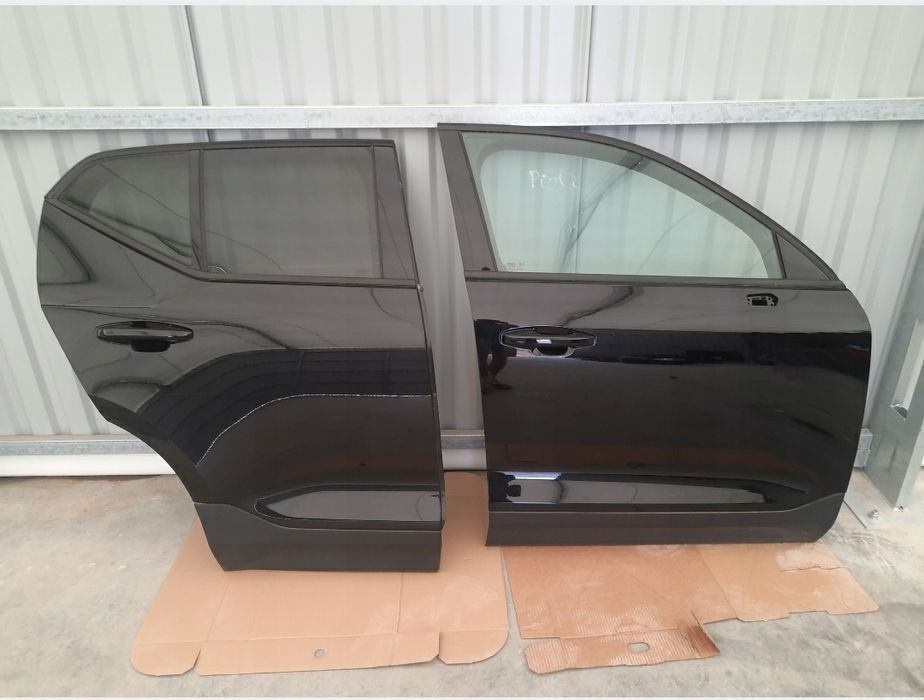 Двері передні задні праві Volvo xc-40 c40 хс40 recharge ev400 707 729